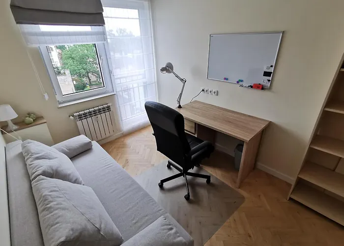 Horizon Lu By The Sea